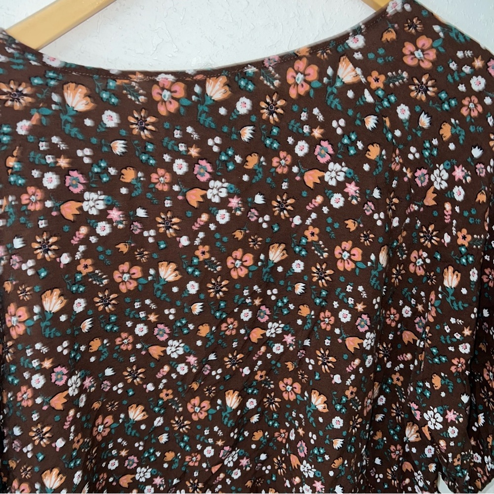 Lark and Grey Brown Floral Print Skirt and Top Set Size 2X. - Picture 8 of 11